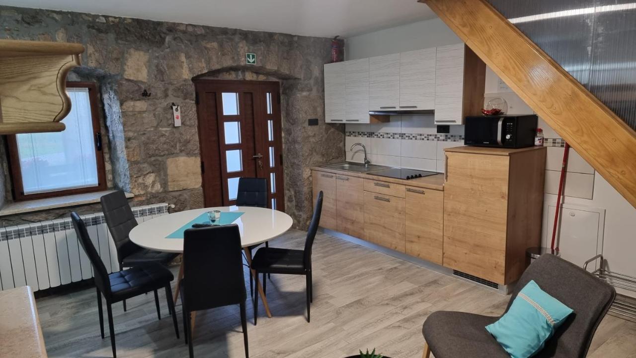 Kos Lupoglav (Istria)