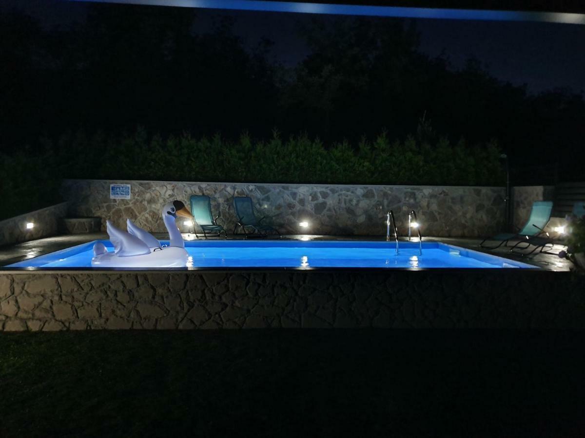 Kos Apartment Lupoglav (Istria)